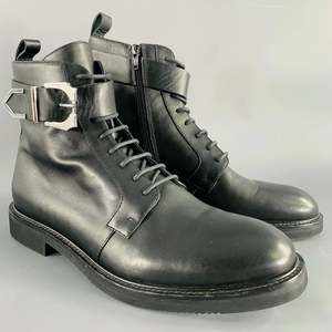 VERSUS by GIANNI VERSACE Black Leather Side Zipper Boots